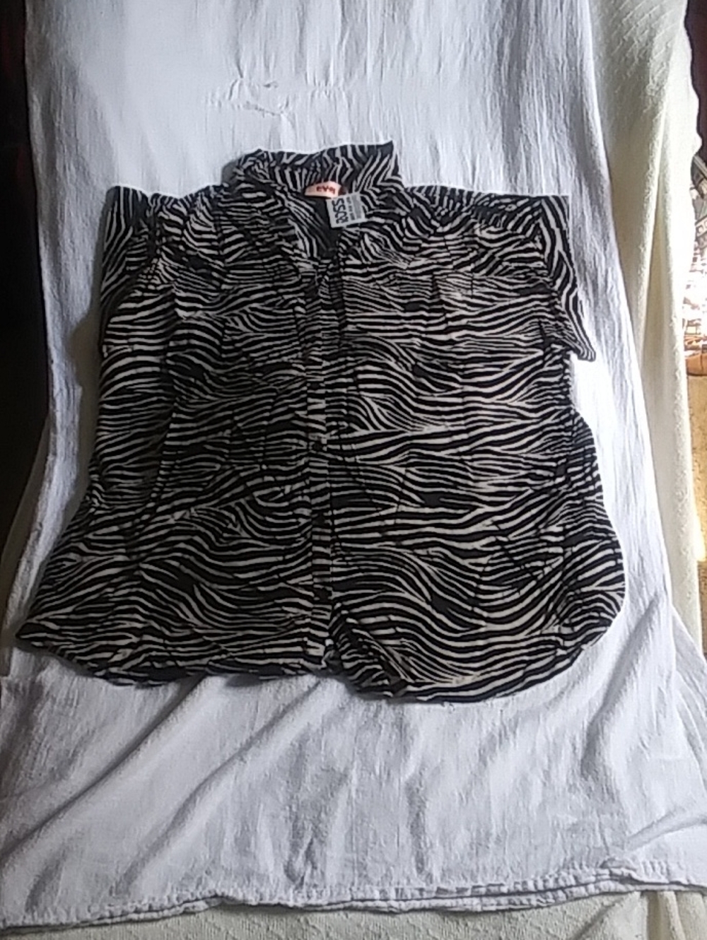 EVRI Zebra Print Button-Up Top - Black & White